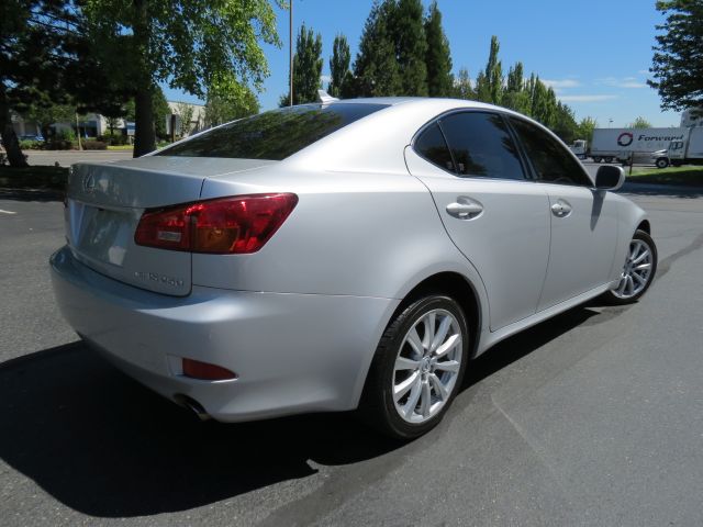 2007 Lexus IS 250 4WD 4-door Sport/entertainment Pkg