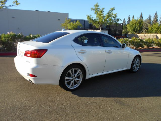 2007 Lexus IS 250 Ext Cab SLE Longbed