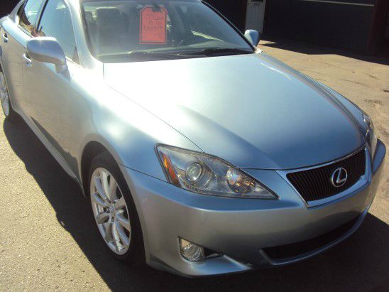 2007 Lexus IS 250 4WD 4-door Sport/entertainment Pkg