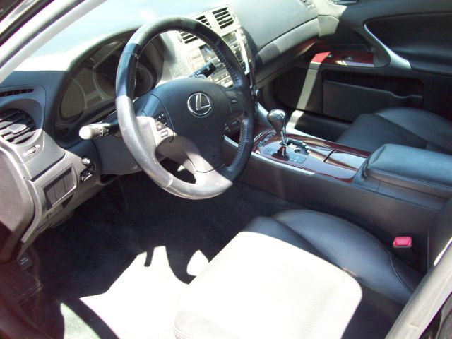 2007 Lexus IS 250 4WD 4-door Sport/entertainment Pkg