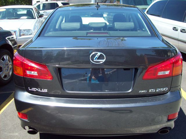 2007 Lexus IS 250 4WD 4-door Sport/entertainment Pkg