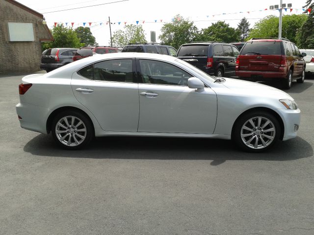 2007 Lexus IS 250 4WD 4-door Sport/entertainment Pkg