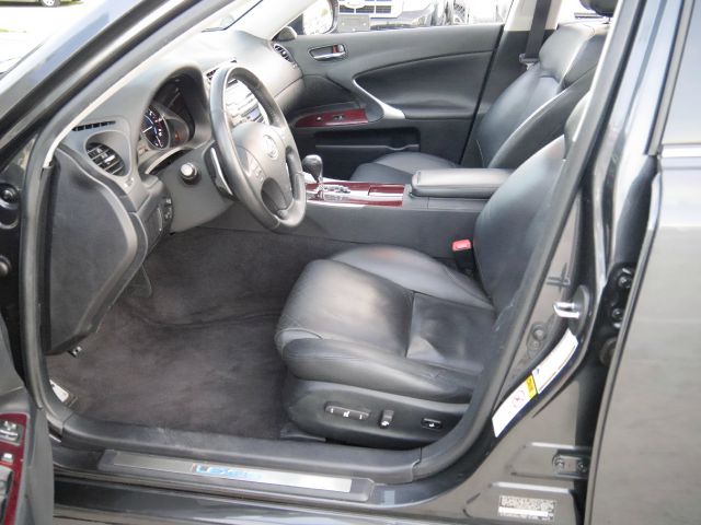 2007 Lexus IS 250 Ext Cab SLE Longbed