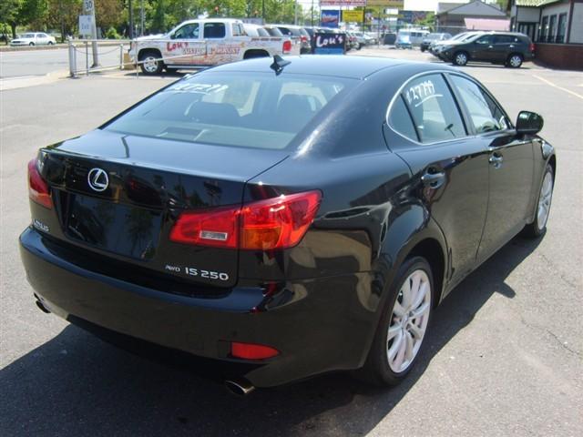 2007 Lexus IS 250 4WD 4-door Sport/entertainment Pkg