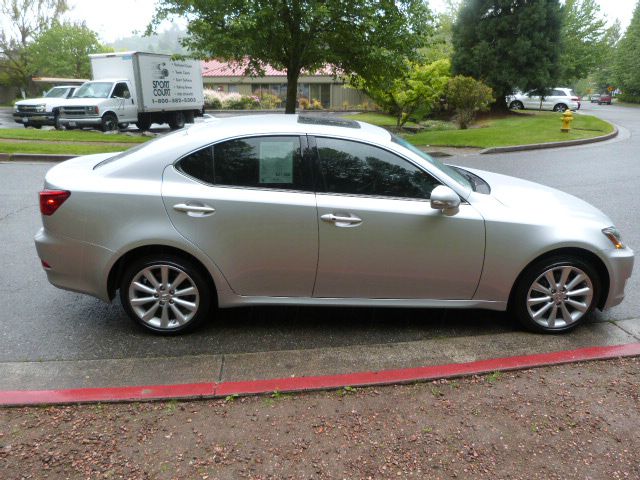 2010 Lexus IS 250 Dvd-3rd ROW Seating