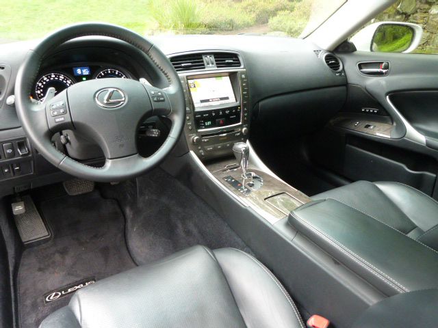 2010 Lexus IS 250 Dvd-3rd ROW Seating