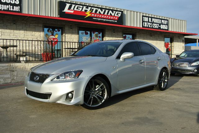 2011 Lexus IS 250 4WD Crew Cab Short Box SLE