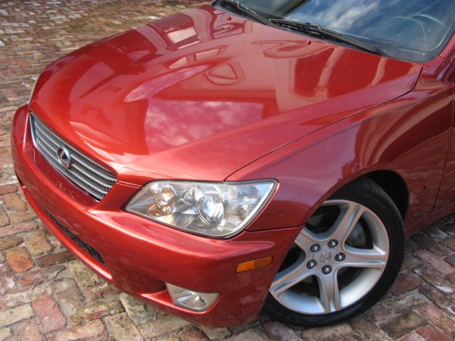 2001 Lexus IS 300 Base