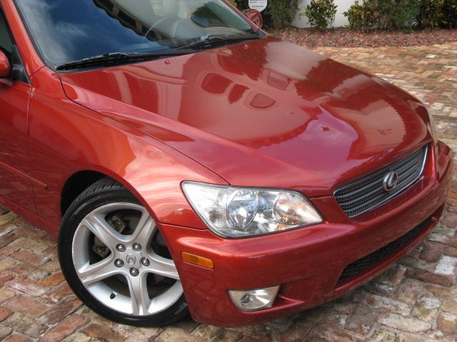 2001 Lexus IS 300 Base