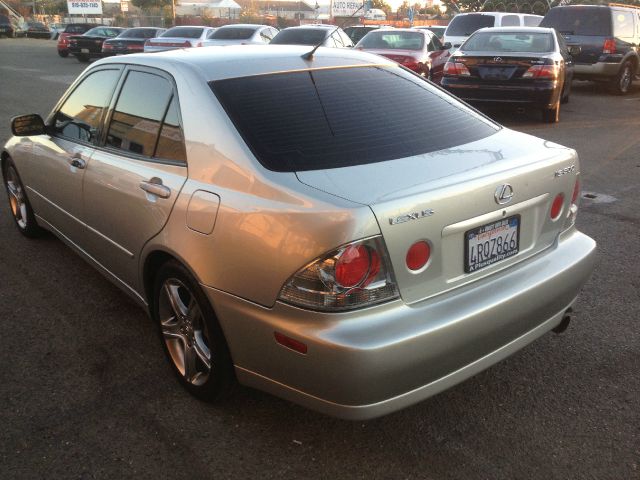 2001 Lexus IS 300 Base