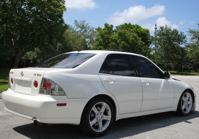 2001 Lexus IS 300 Base