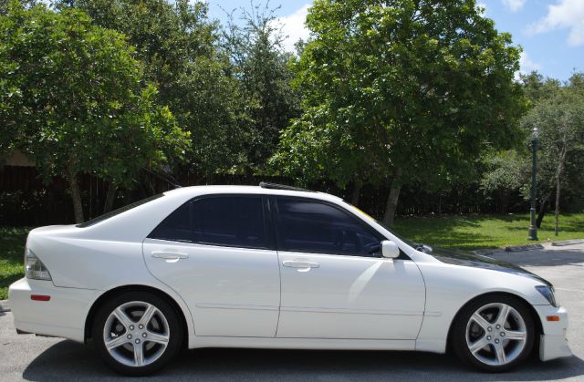 2001 Lexus IS 300 Base