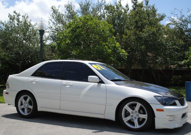 2001 Lexus IS 300 Base