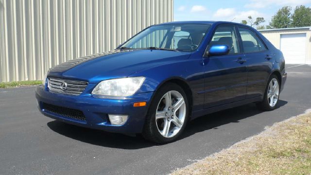 2001 Lexus IS 300 Base