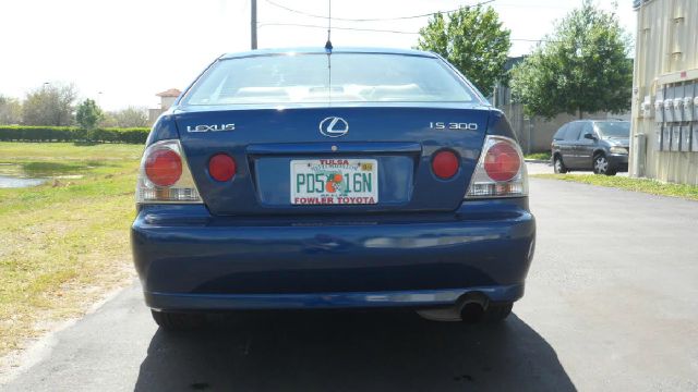 2001 Lexus IS 300 Base