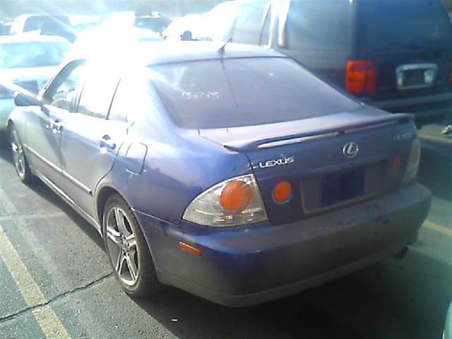 2001 Lexus IS 300 Base