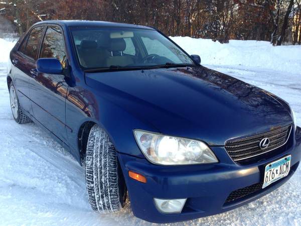 2001 Lexus IS 300 Base