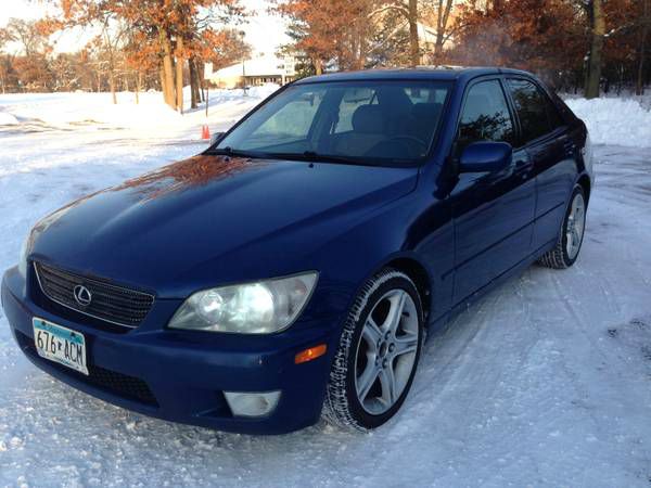 2001 Lexus IS 300 Base