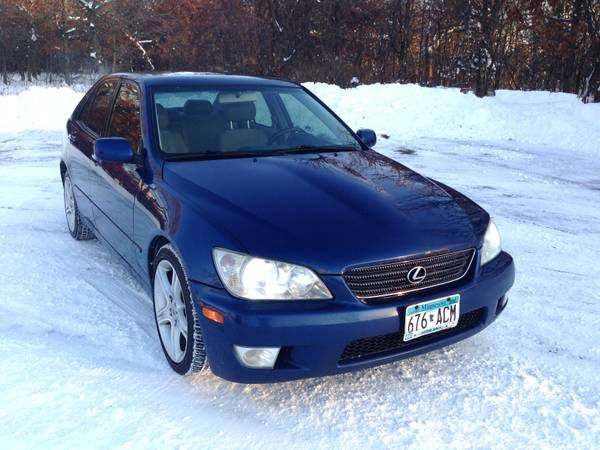 2001 Lexus IS 300 Base