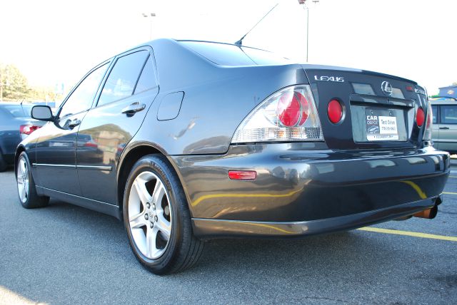 2001 Lexus IS 300 Base