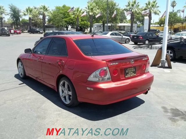 2001 Lexus IS 300 Base