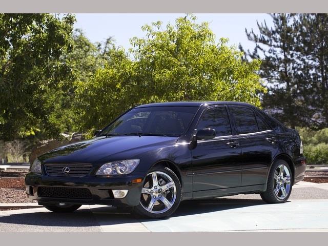 2001 Lexus IS 300 2