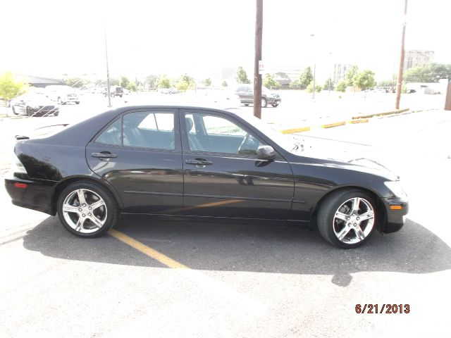 2001 Lexus IS 300 4x4 Extended Cab Lariat