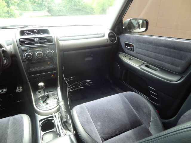 2001 Lexus IS 300 Base