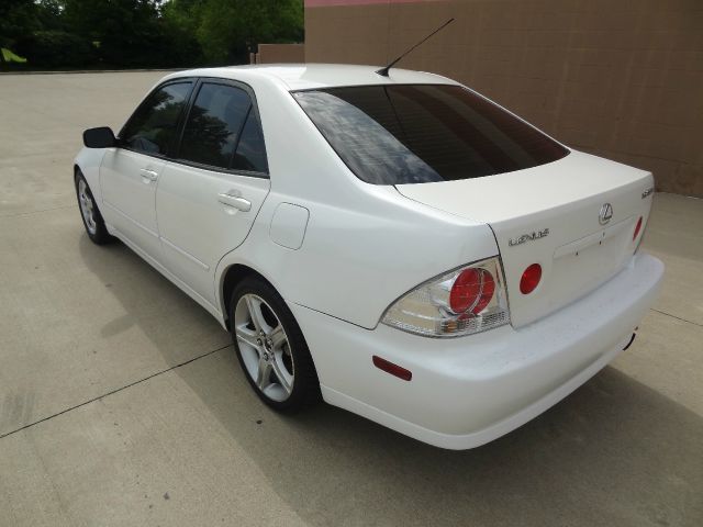 2001 Lexus IS 300 Base