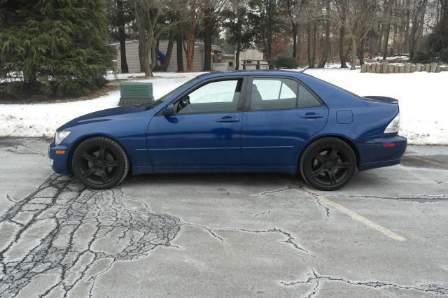 2001 Lexus IS 300 Base