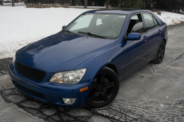 2001 Lexus IS 300 Base