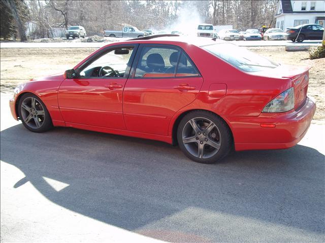 2002 Lexus IS 300 Base