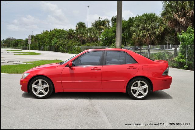 2002 Lexus IS 300 323it