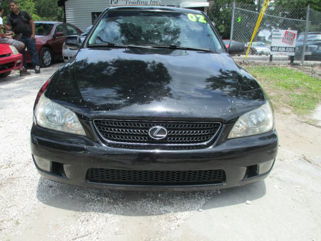 2002 Lexus IS 300 323it