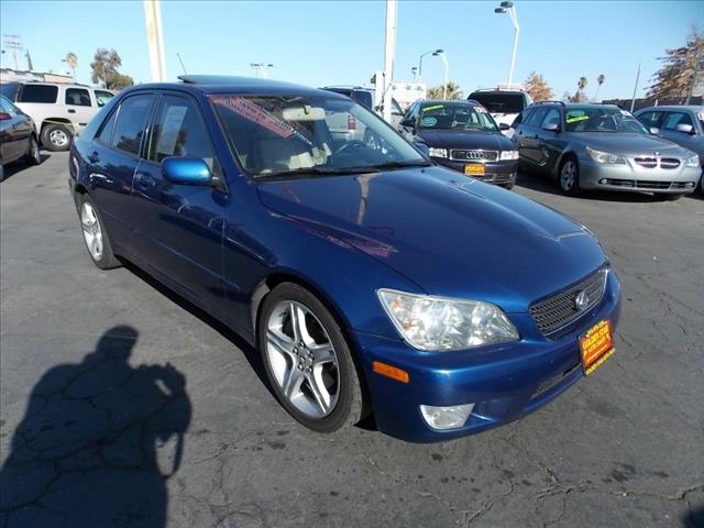 2002 Lexus IS 300 DX V6 Xtracab 4WD