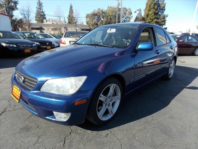 2002 Lexus IS 300 DX V6 Xtracab 4WD