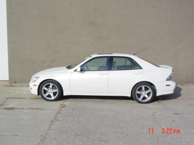 2003 Lexus IS 300 Unknown