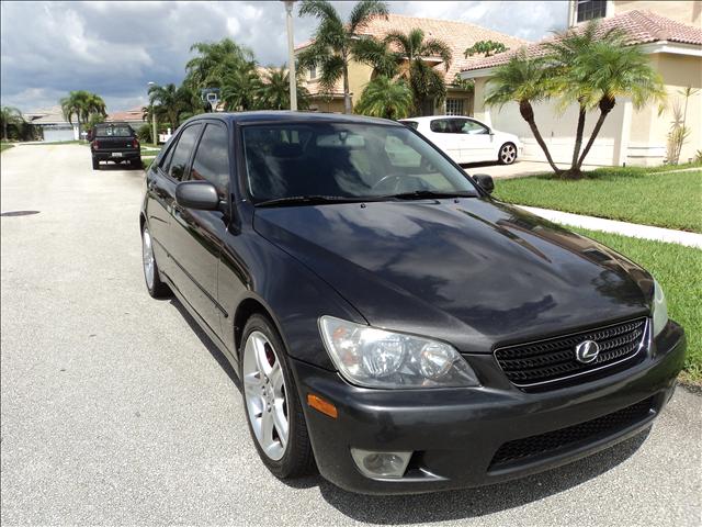 2004 Lexus IS 300 4-DR 1LT