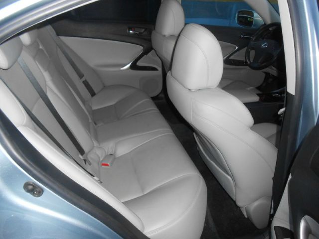 2006 Lexus IS 350 4dr S Manual