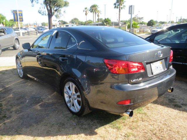 2006 Lexus IS 350 4dr S Manual