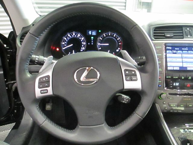 2012 Lexus IS 350C Limited Sport Utility 4D