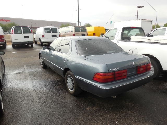 1990 Lexus LS 400 Base