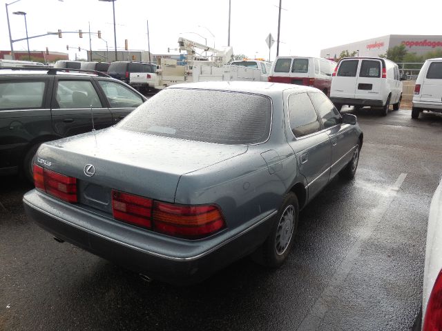 1990 Lexus LS 400 Base