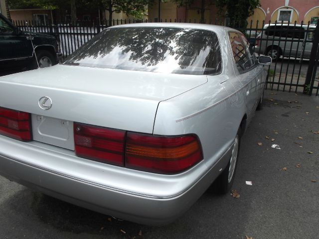 1990 Lexus LS 400 Base