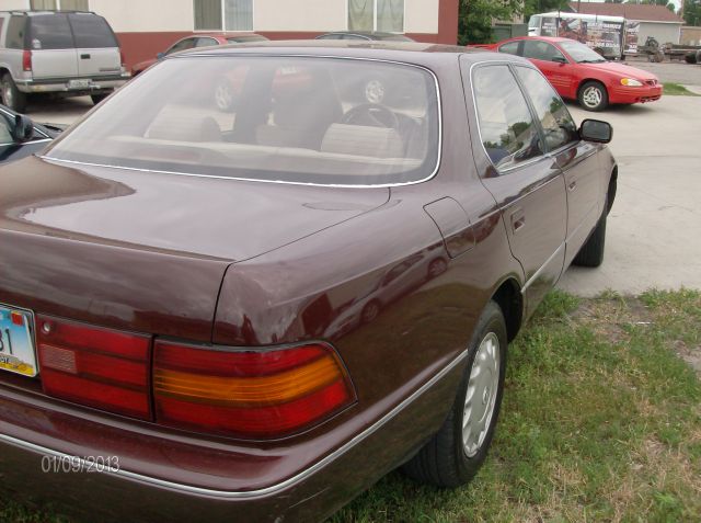 1990 Lexus LS 400 Base