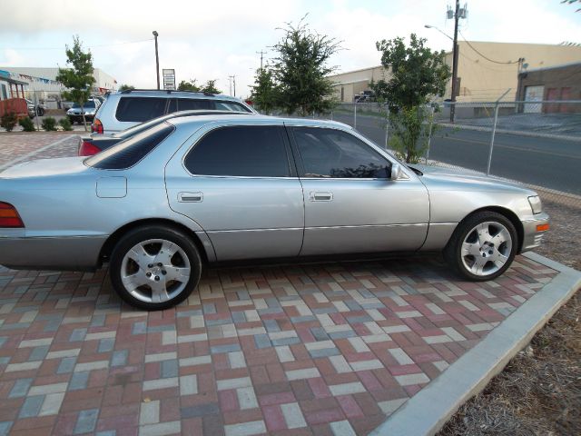 1992 Lexus LS 400 Base