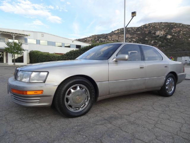 1993 Lexus LS 400 Hd 4X4 Long Bed