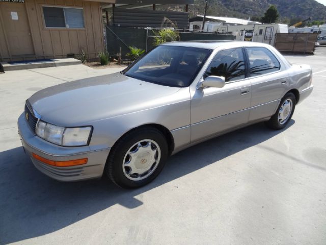 1993 Lexus LS 400 Hd 4X4 Long Bed