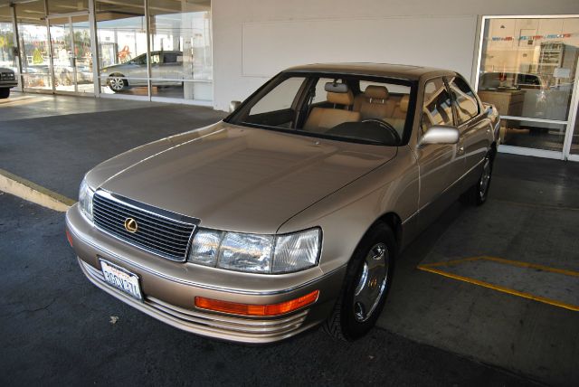 1994 Lexus LS 400 Base