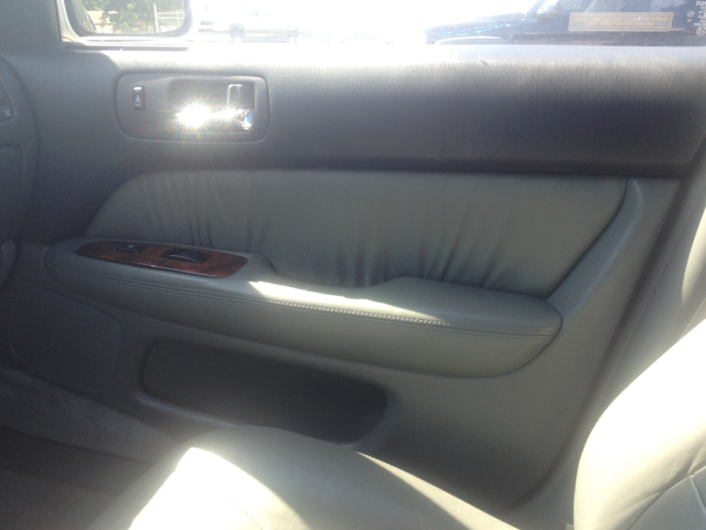 1995 Lexus LS 400 Base